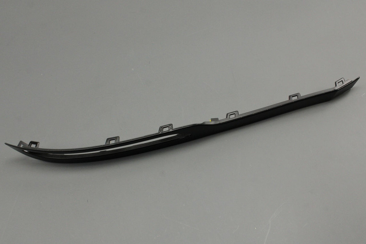 Range Rover Velar 2017-on rear bumper trim strip (right) LR093570