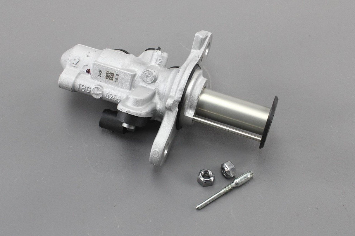 VW T-Roc Audi A3 Skoda SEAT tandem brake master cylinder 5Q2614019M REP