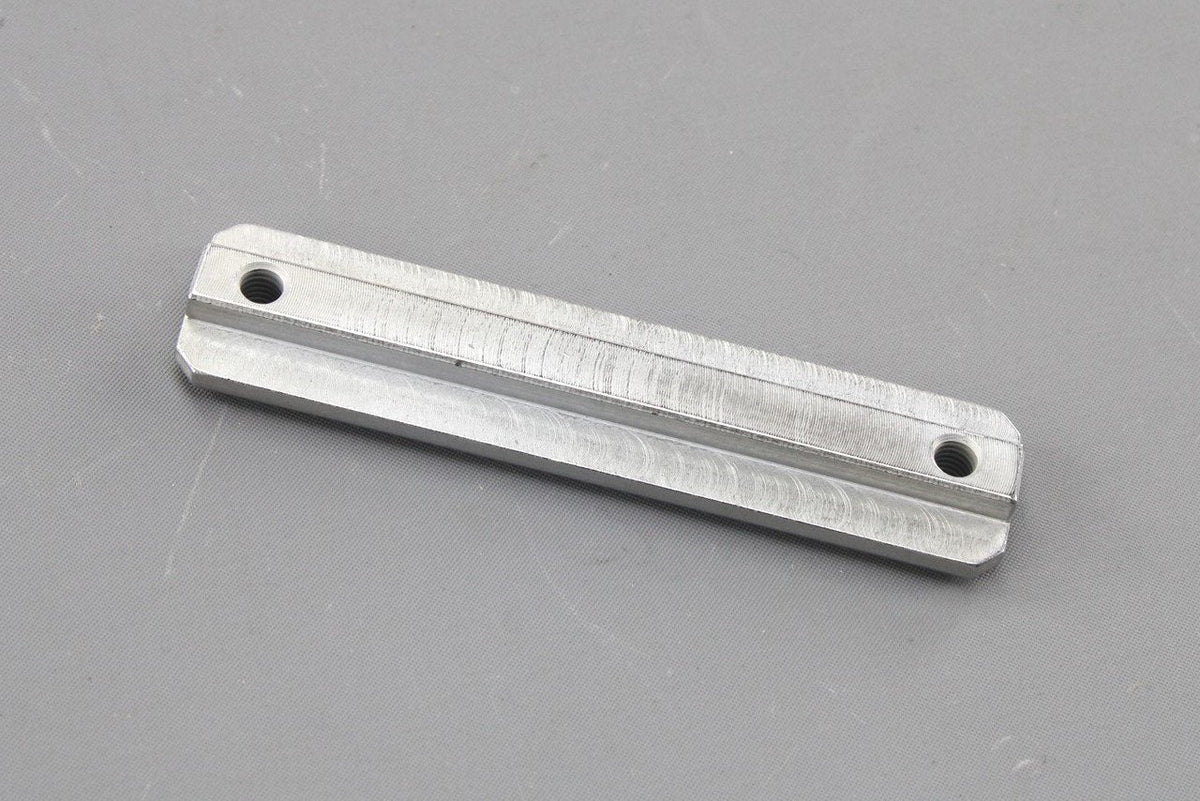 VW Crafter 2017-on roof rail base slot nut keyway (x1) 7C0862215, view 1