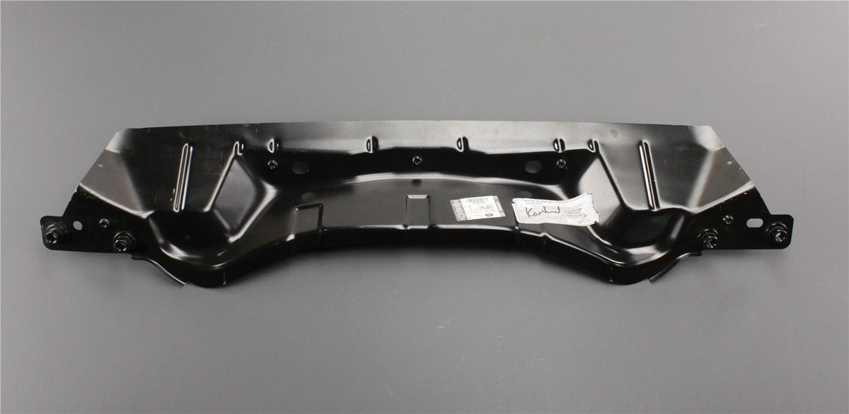 Range Rover Velar 2017-on rear body panel LR091406, view 1