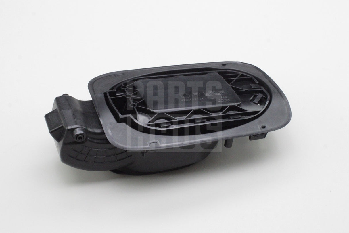 Audi Q3 RSQ3 2012-18 fuel filler flap housing 8U0809906C