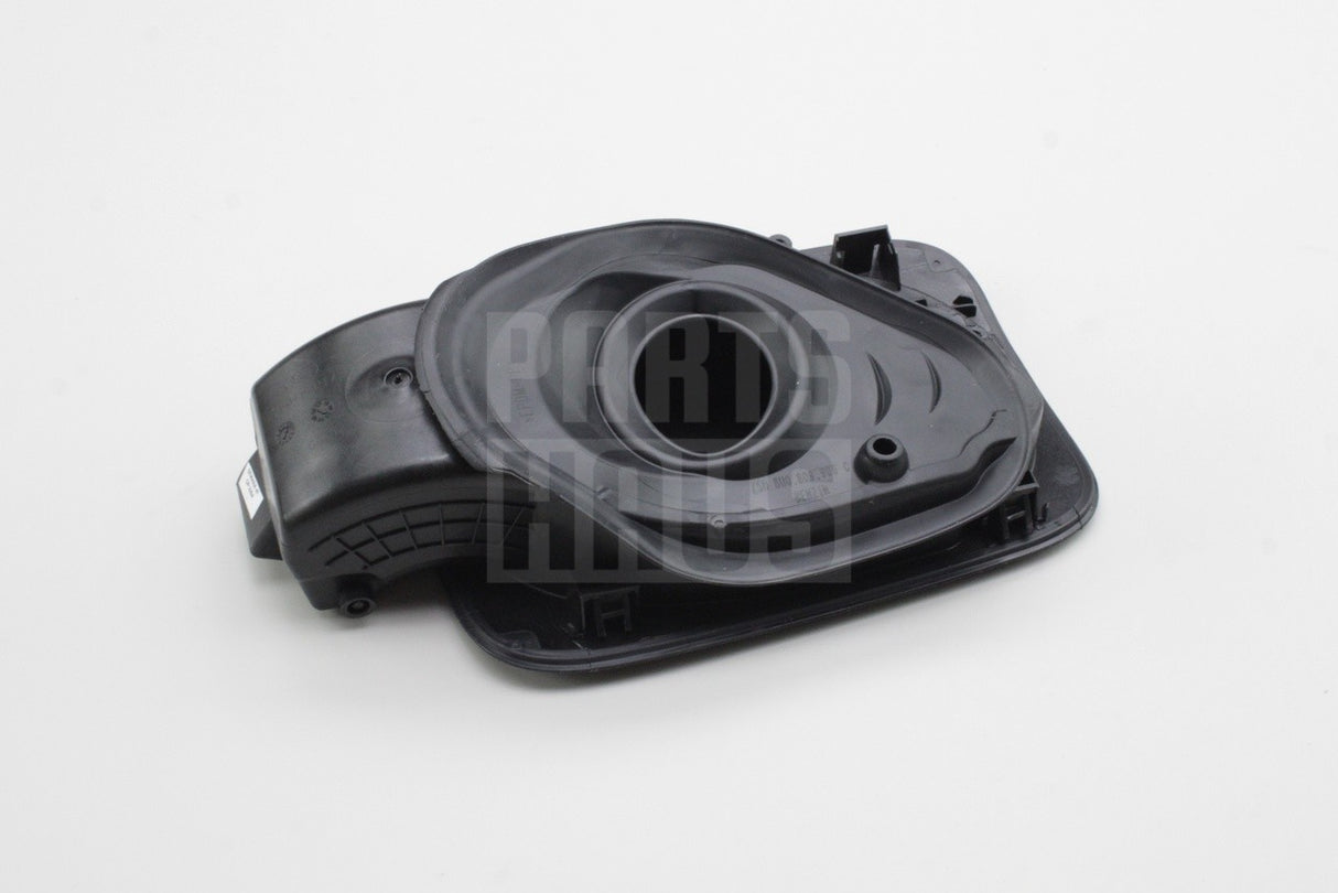 Audi Q3 RSQ3 2012-18 fuel filler flap housing 8U0809906C