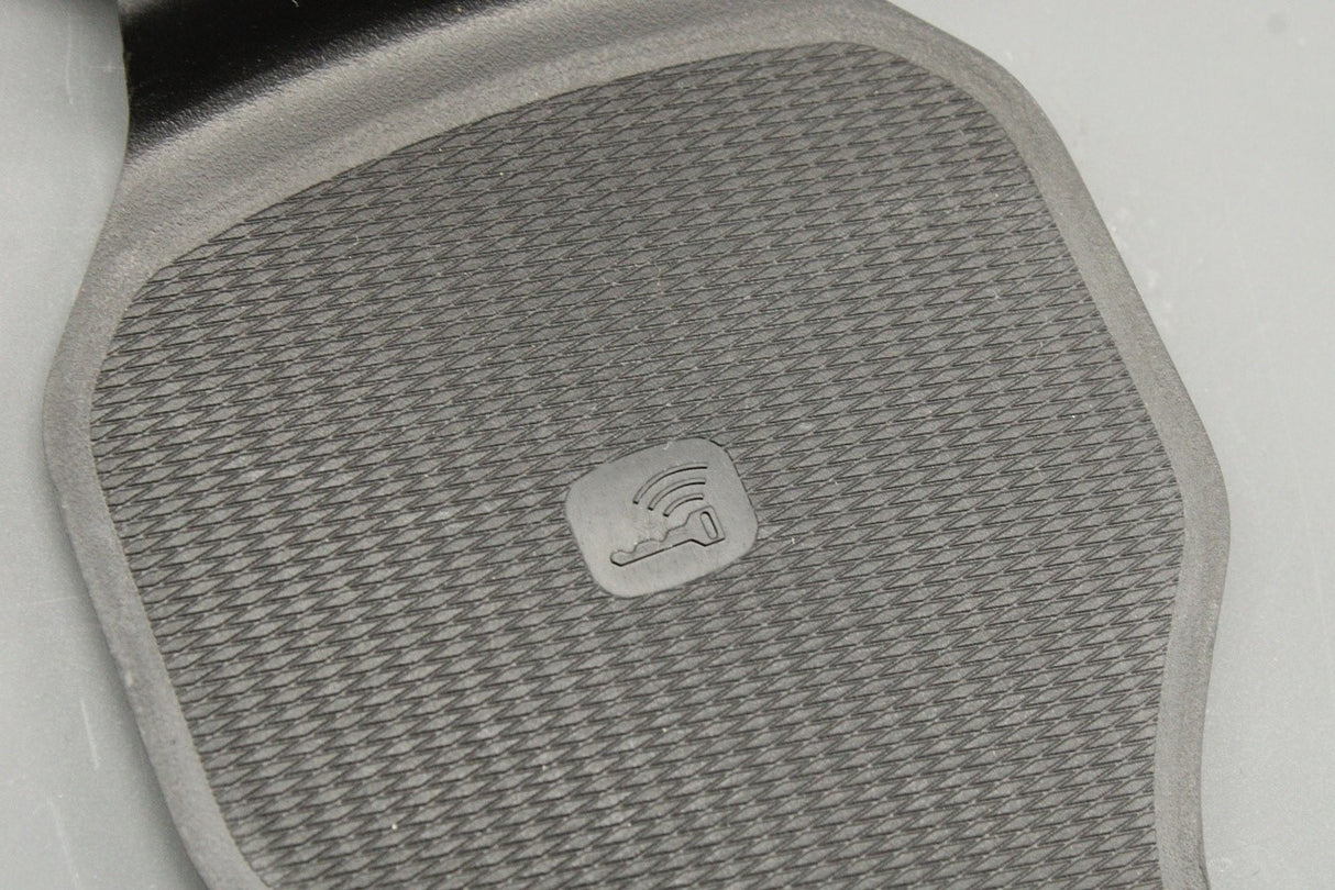 Volvo S60 S90 V60 V90 XC60 XC90 centre console rubber insert 31389090