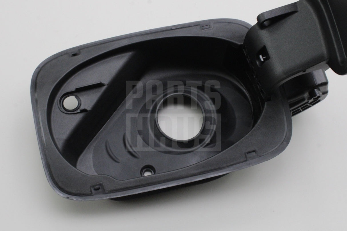 Audi Q3 RSQ3 2012-18 fuel filler flap housing 8U0809906C