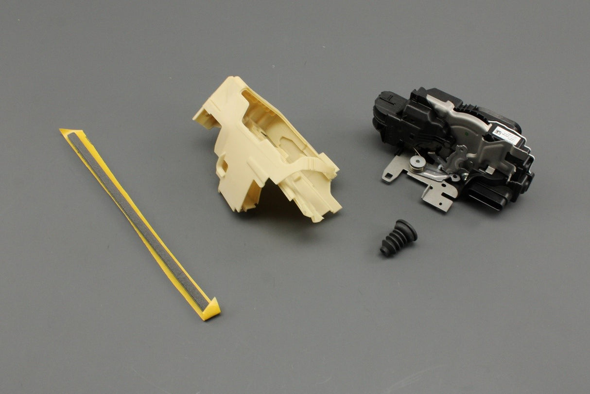 Volvo V90 XC90 2016-on door lock (front right) 32353704