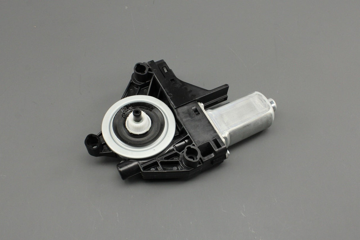 Volvo S60 V60 XC60 front window regulator motor (right) 31253062