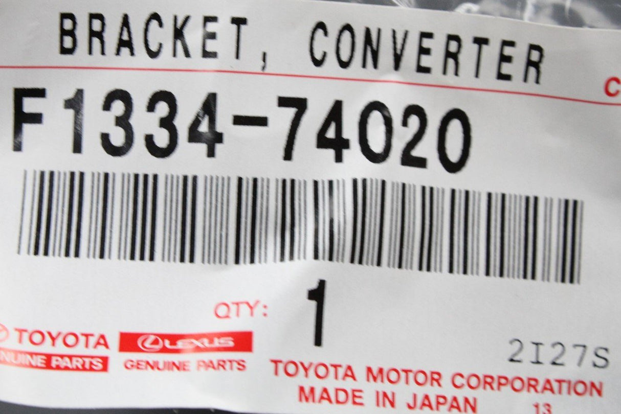 Toyota converter control bracket F133474020