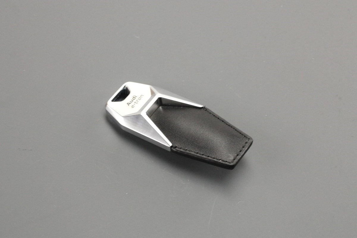 Audi e-Tron leather keyring 3181900620, view 1