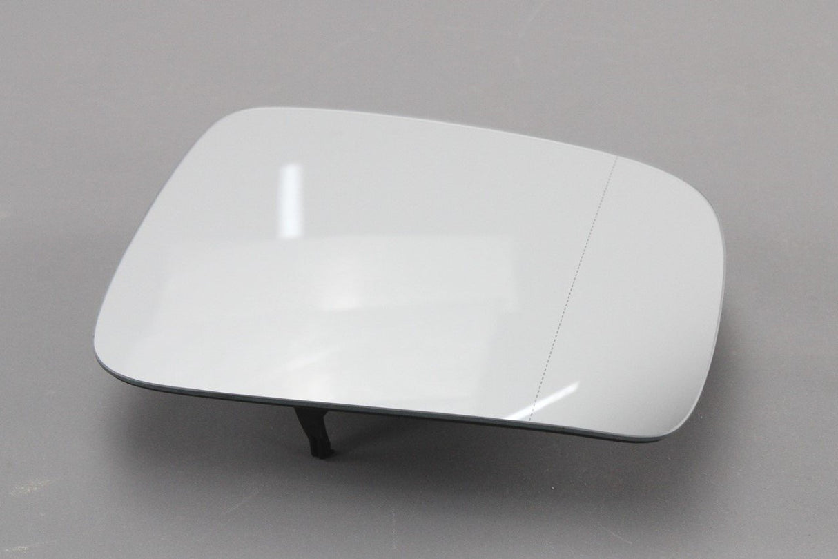VW Transporter T5 Caddy 03-15 heated mirror glass (right-RHD) 7H2857522N