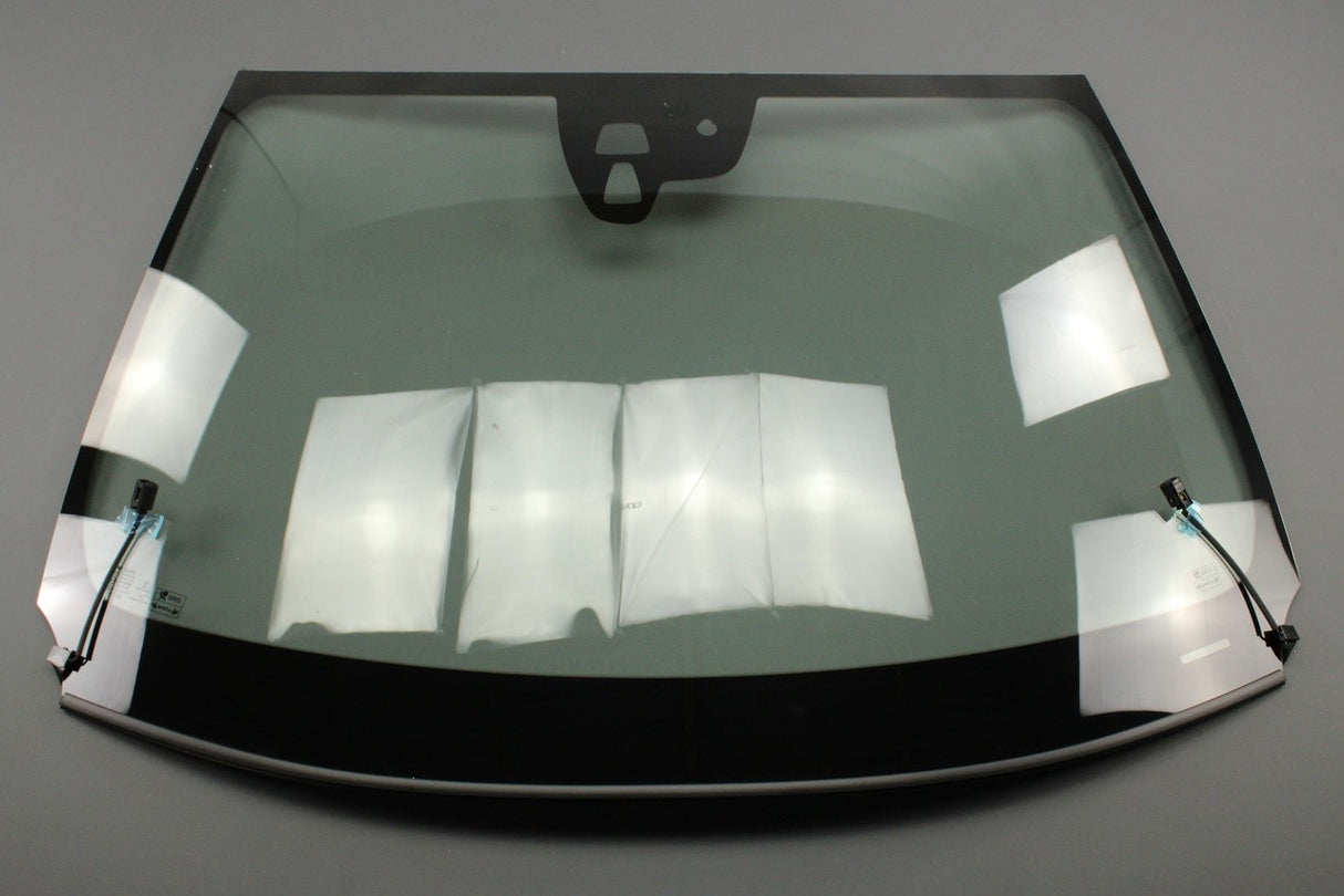 Volvo V40 2013-20 front windscreen glass 32244811