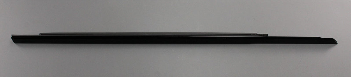 Mercedes-Benz C-Class outer window guide seal (front right) A2057204231