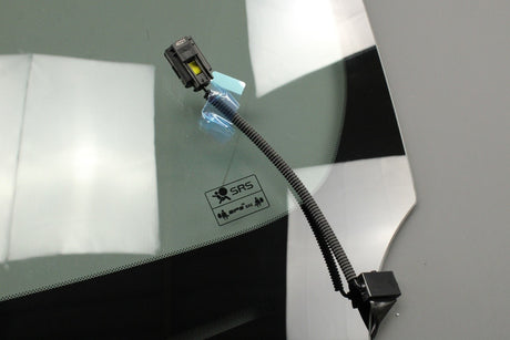 Volvo V40 2013-20 front windscreen glass 32244811