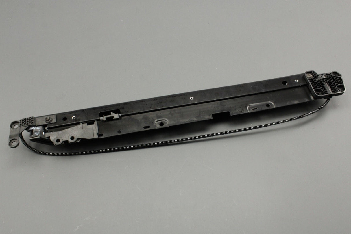 Range Rover Evoque 2019-on panoramic glass roof rail (right) LR139160