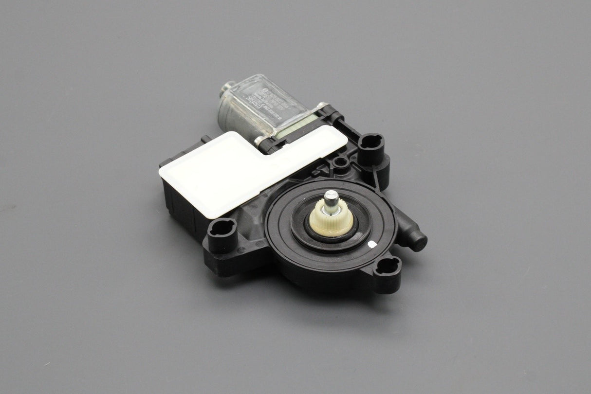 VW Taigo Skoda Fabia SEAT Arona front window regulator motor 2Q2959405C