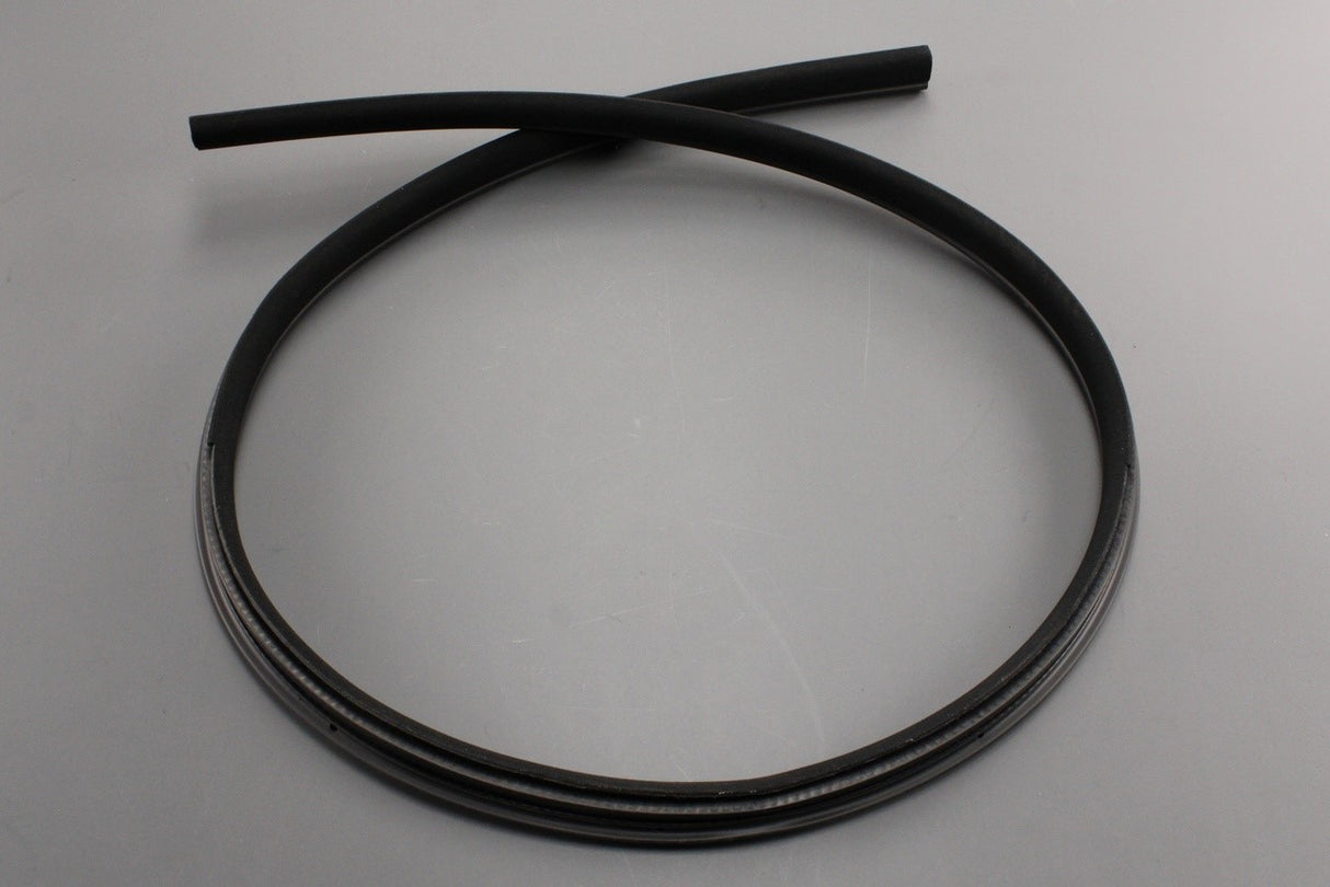 Mercedes-Benz E-Class Cabriolet C207 door seal (right) A20769204769B00