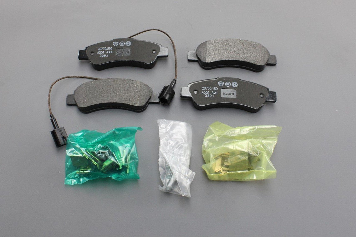 Fiat Ducato brake pad set with accessories (rear) 77366679