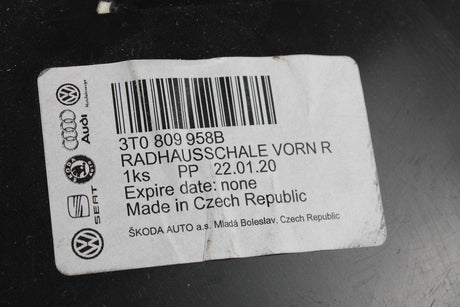 Skoda Superb 2014-2015 Front wheel housing liner (Right) 3T0809958B