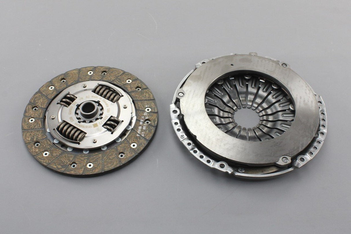 VW T-Roc Golf Passat Leon Octavia 1.5 TSI clutch kit 04E141016J