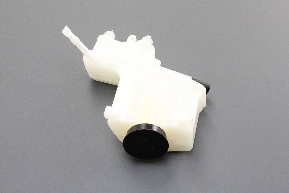 VW Golf MK7 Audi A3 Q2 Skoda SEAT RHD brake fluid reservoir 5Q2611301G