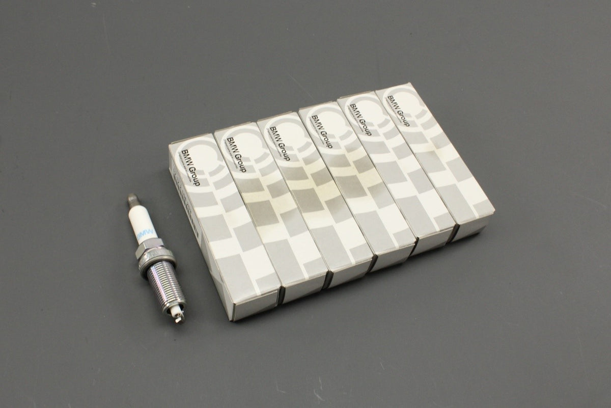 BMW 1' 3' 5' 6' 7' X1 X3 X5 Z4 N52 spark plugs set (x6) 12122158253, view 1