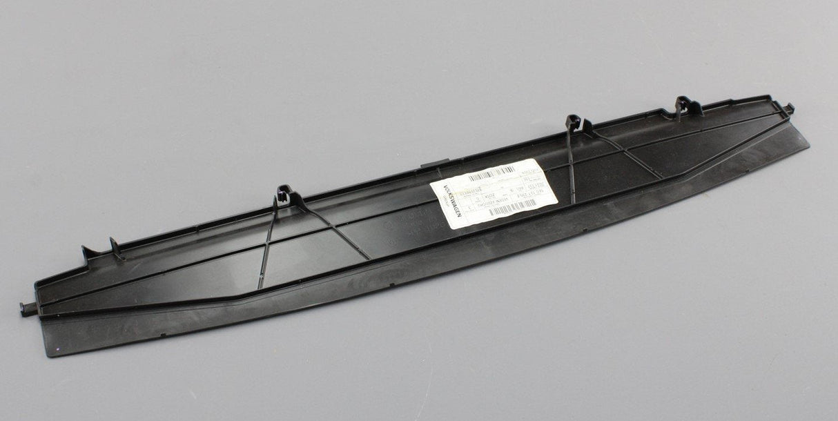 Skoda Octavia 2018-2021 Centre front air duct 5E0121295E