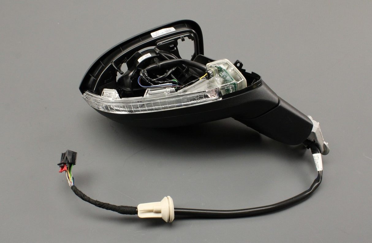 VW Golf MK8 2020-on RHD wing mirror housing (right) 5H2857508S 9B9