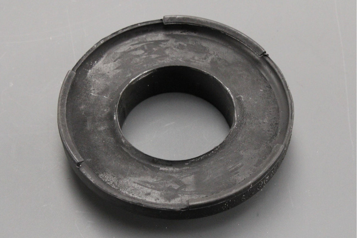 Audi A4 A5 A6 A7 Q7 Q8 RS4 RS5 RS6 front spring support pad 4M0412109A