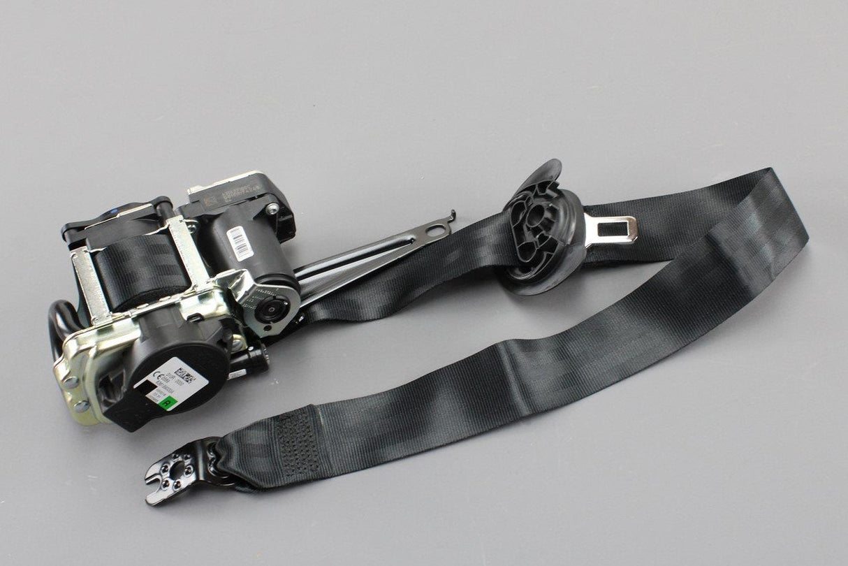 VW Passat 2015-Onward Front seat belt (right) Black 3G0857706 RAA