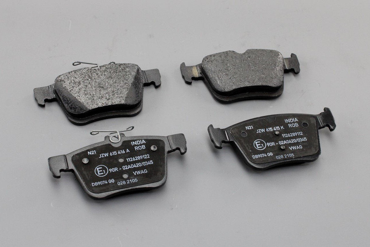 VW Golf MK7 2013-2016 rear brake pads for 272mm discs JZW698451AA