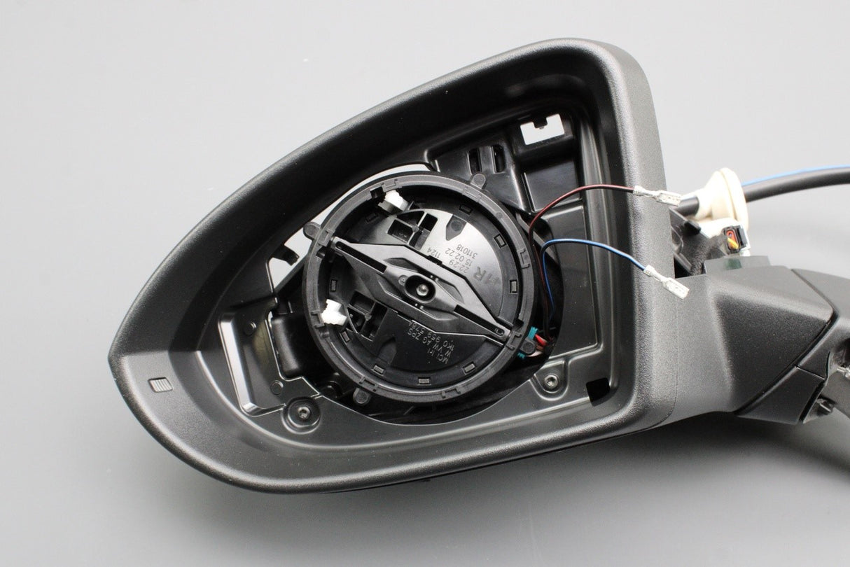 VW Golf MK7 2013-17 exterior wing mirror housing (left) 5G2857507BN 9B9