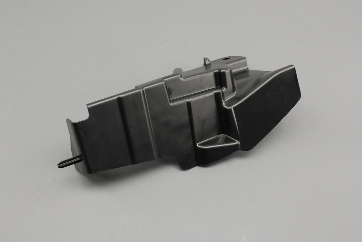 Land Rover Discovery 5 17-on front bumper air deflector (right) LR082866, view 1