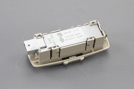 VW Passat B5 1997-2000 rear left roof reading light beige 3B0951171D 8YS