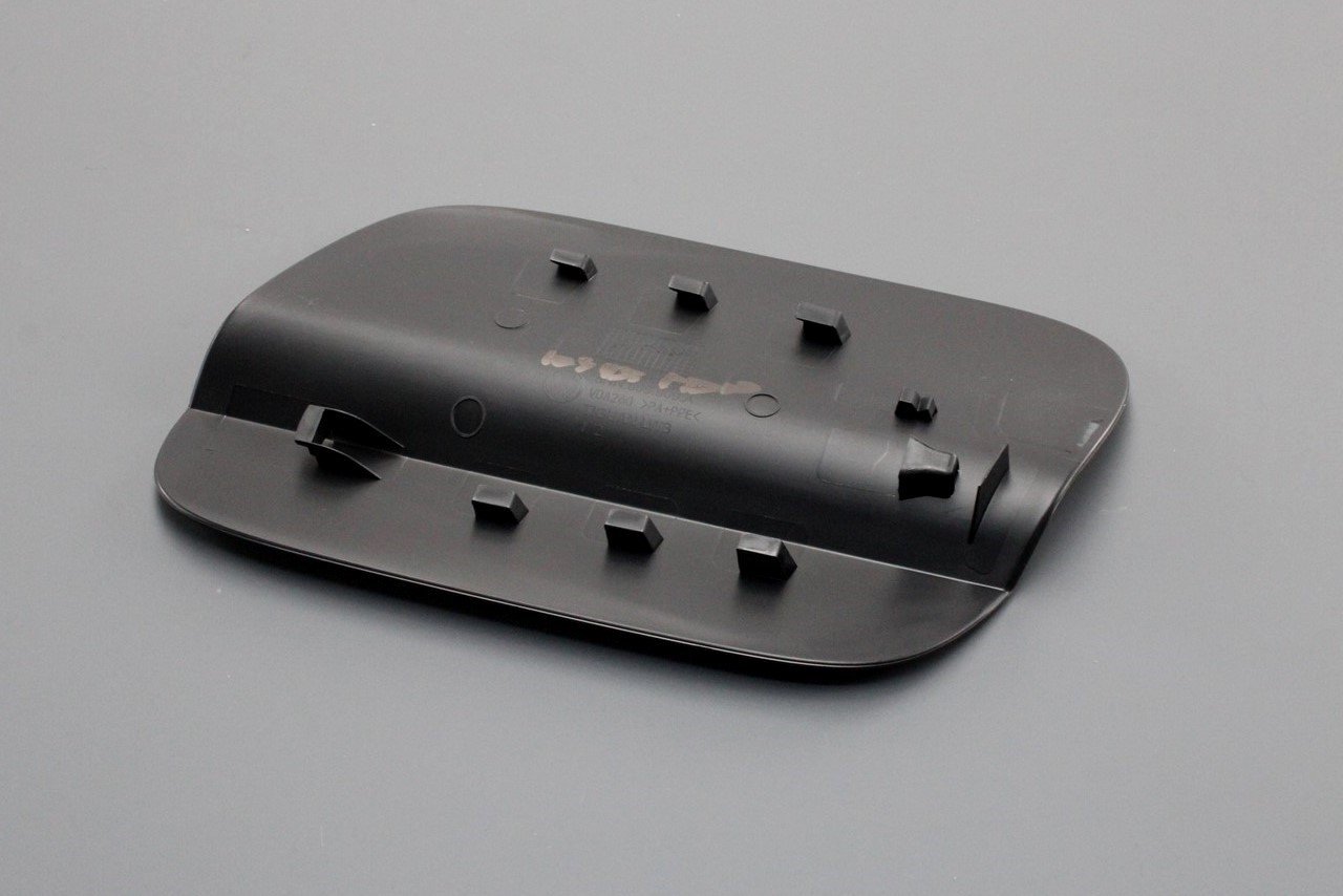 Glossy Black Fuel Door / Gas Filler Lid Cover For Volkswagen Tiguan 2019-2023 – Soillar