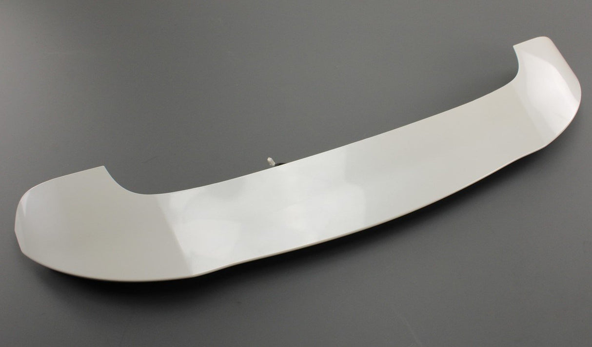 Honda CR-V 2019-on tailgate spoiler (platinum white) 08F02-TLA-6W0