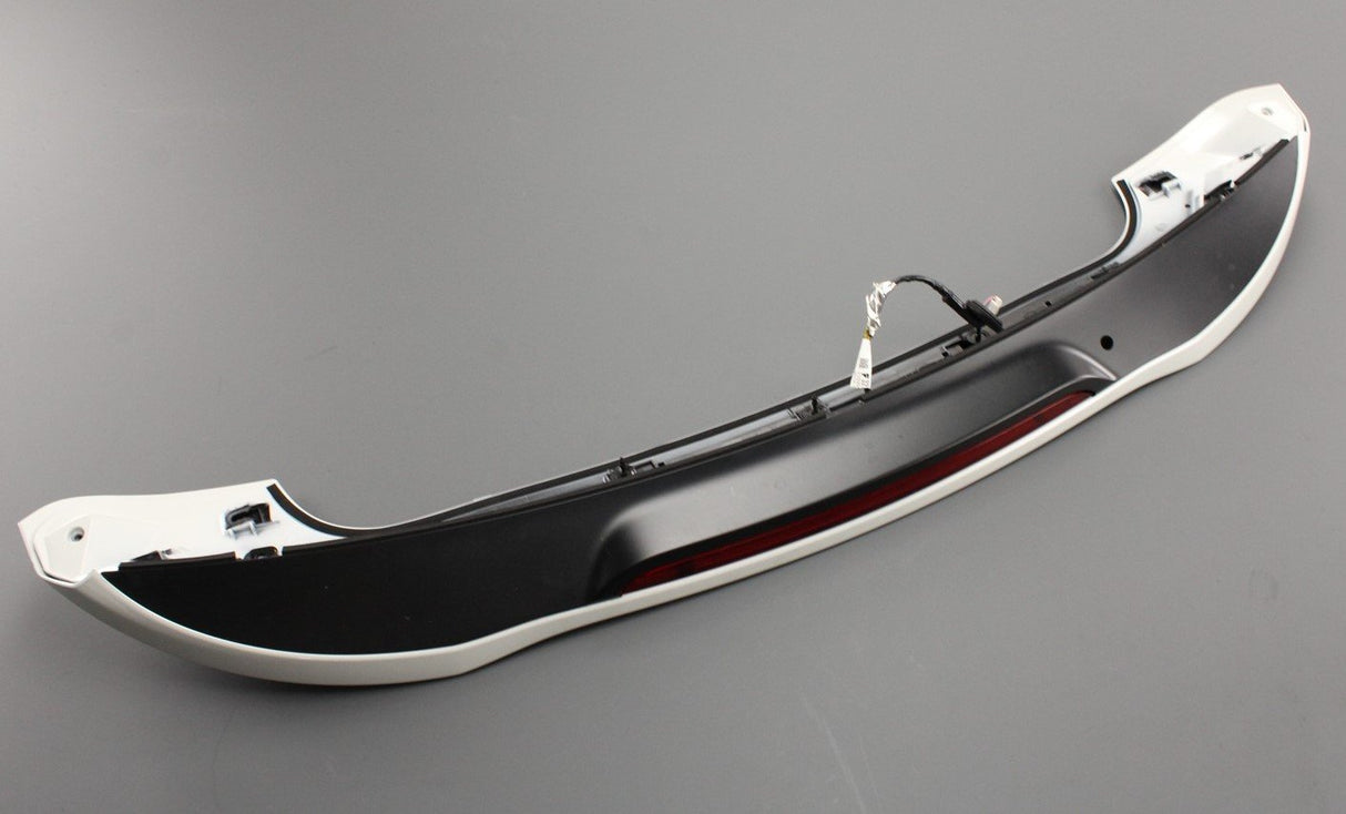 Honda CR-V 2019-on tailgate spoiler (platinum white) 08F02-TLA-6W0