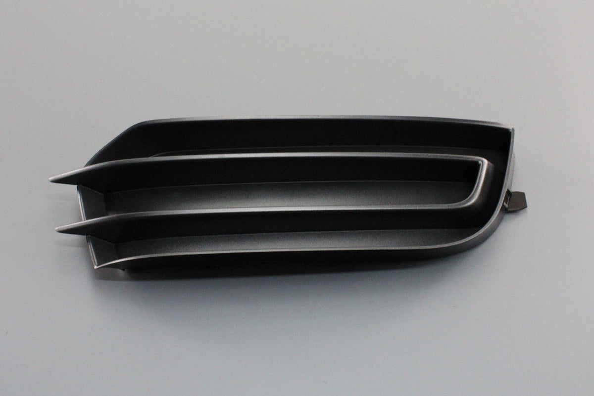 Audi A1 2011-2014 bumper air guide grille (right) 8X0807682 01C, view 1
