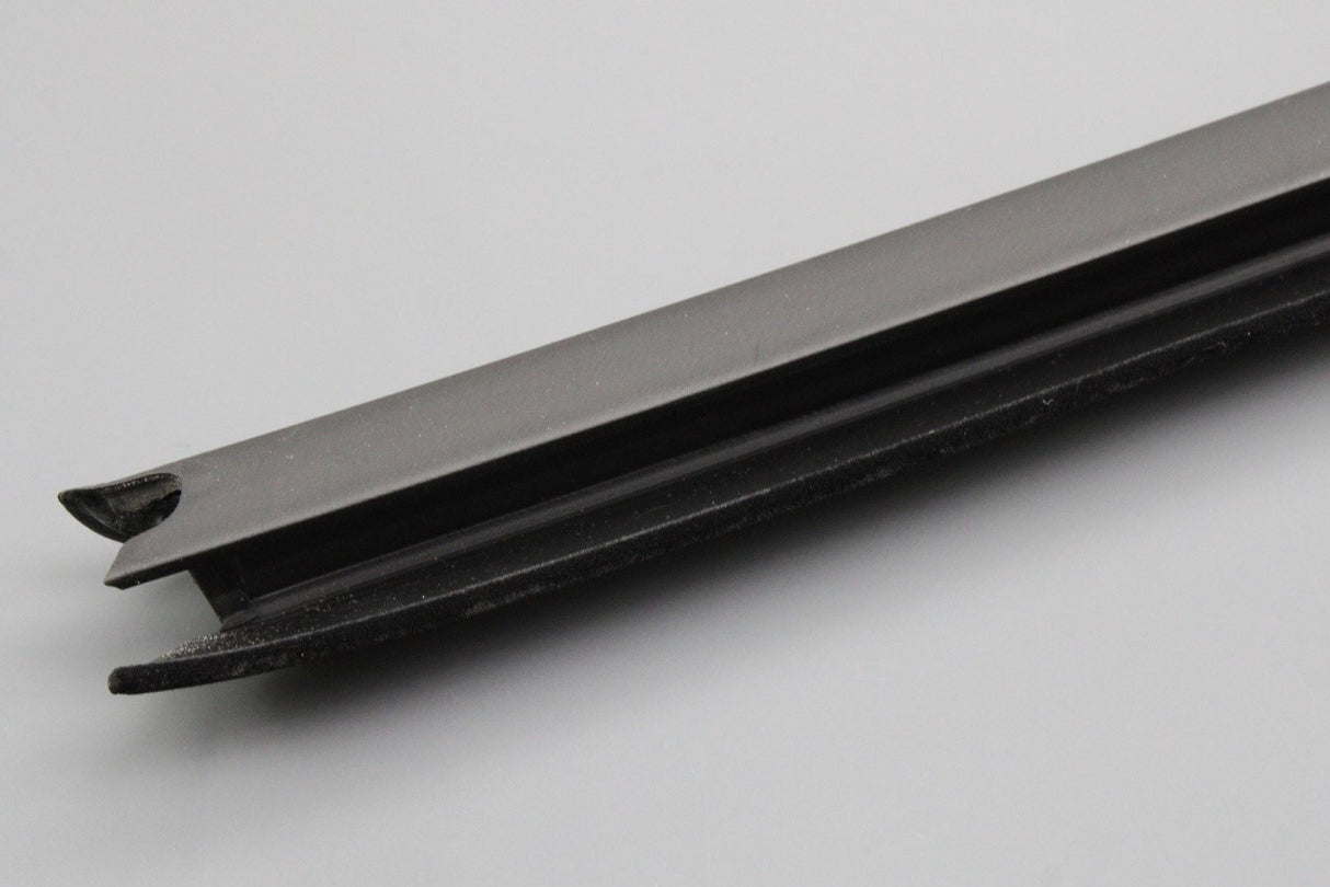 VW Up Skoda SEAT front inner window aperture seal (right) 1S4837480B 5AP