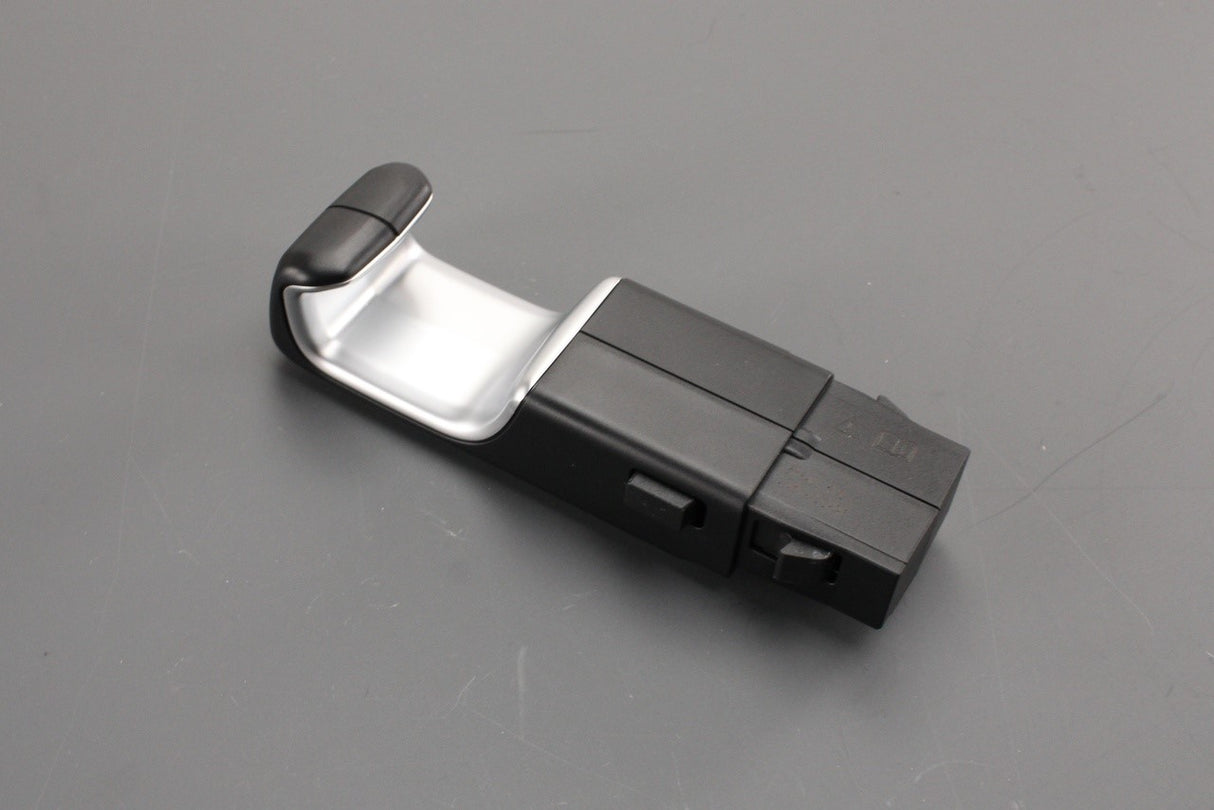 Jaguar accessory headrest Click and Hook J9C2169