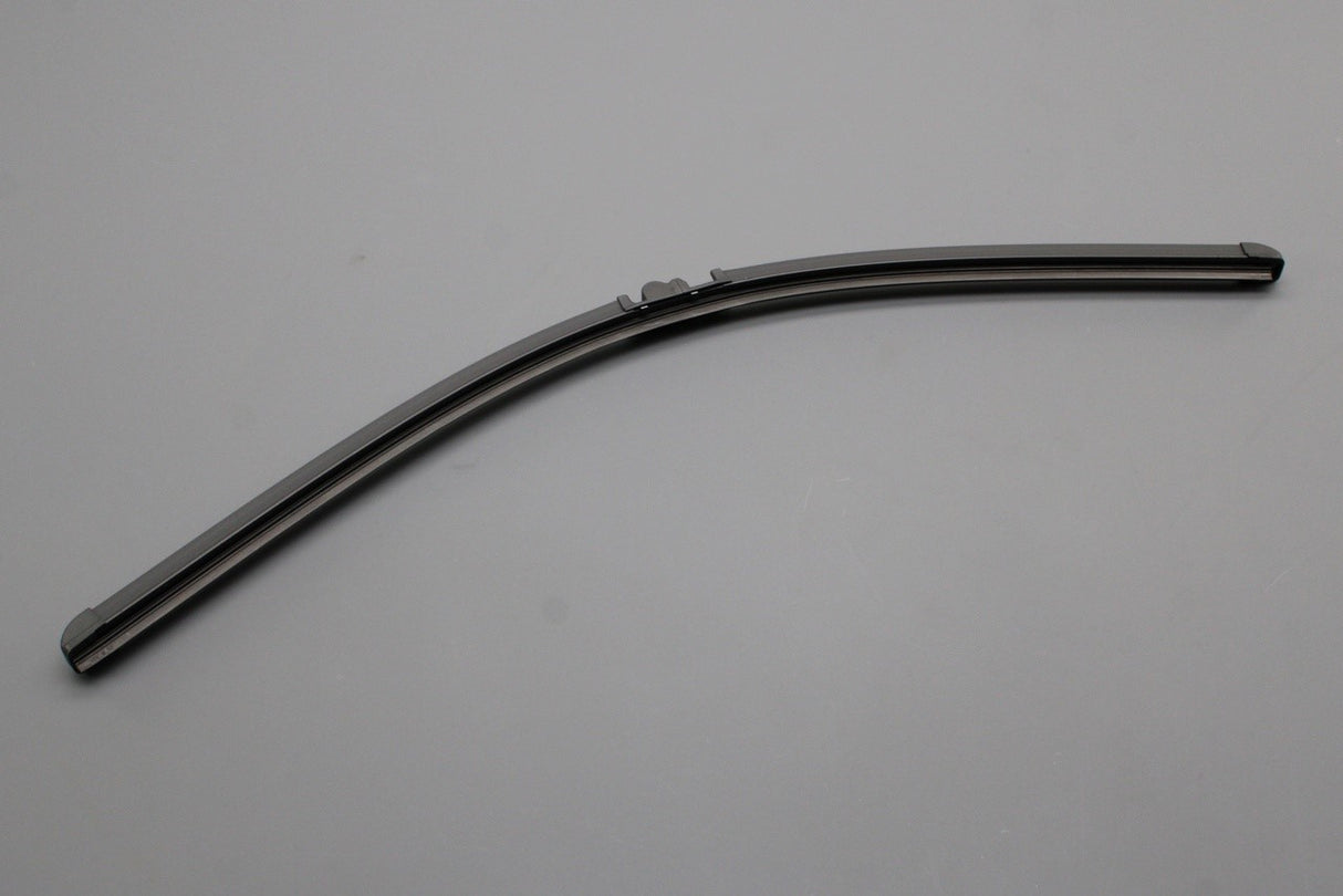 VW Touareg 2003-2010 RHD front windscreen wiper blade (x1) 7L0955425M