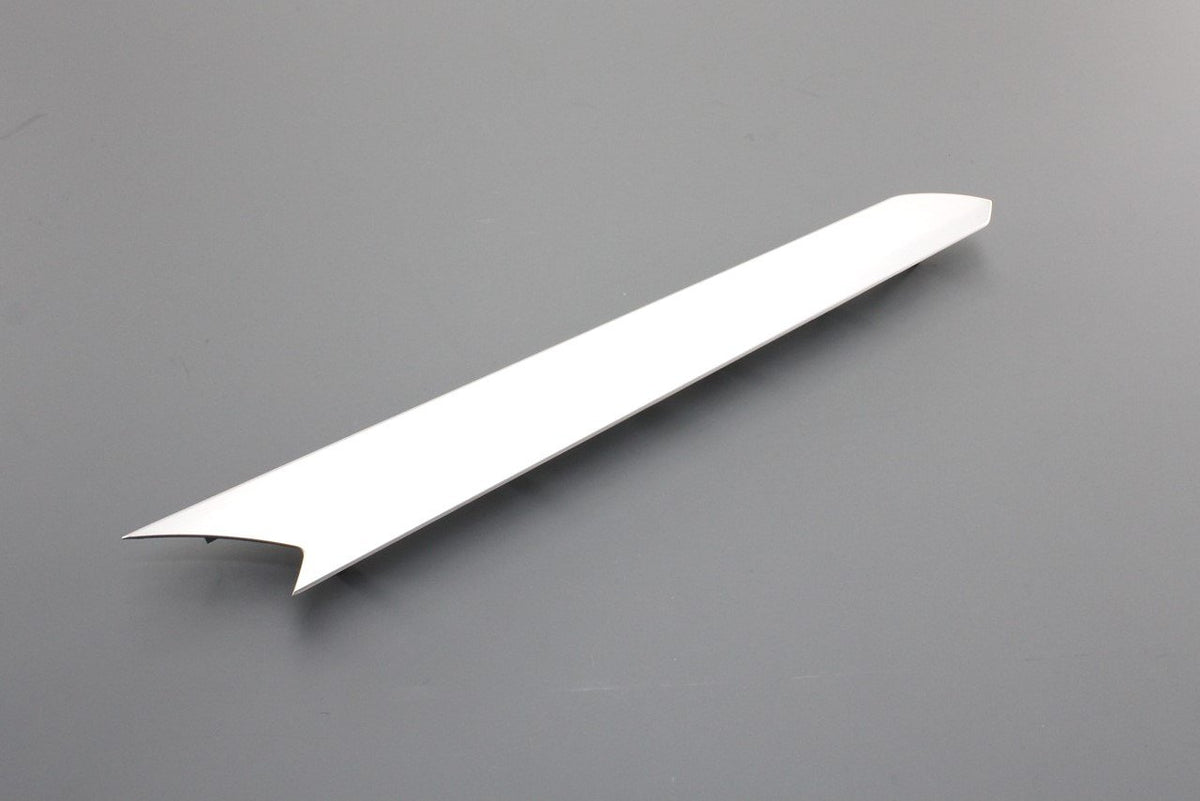 VW Tiguan 16-on RHD interior door trim panel (front right) 5NA867440 NV1, view 1