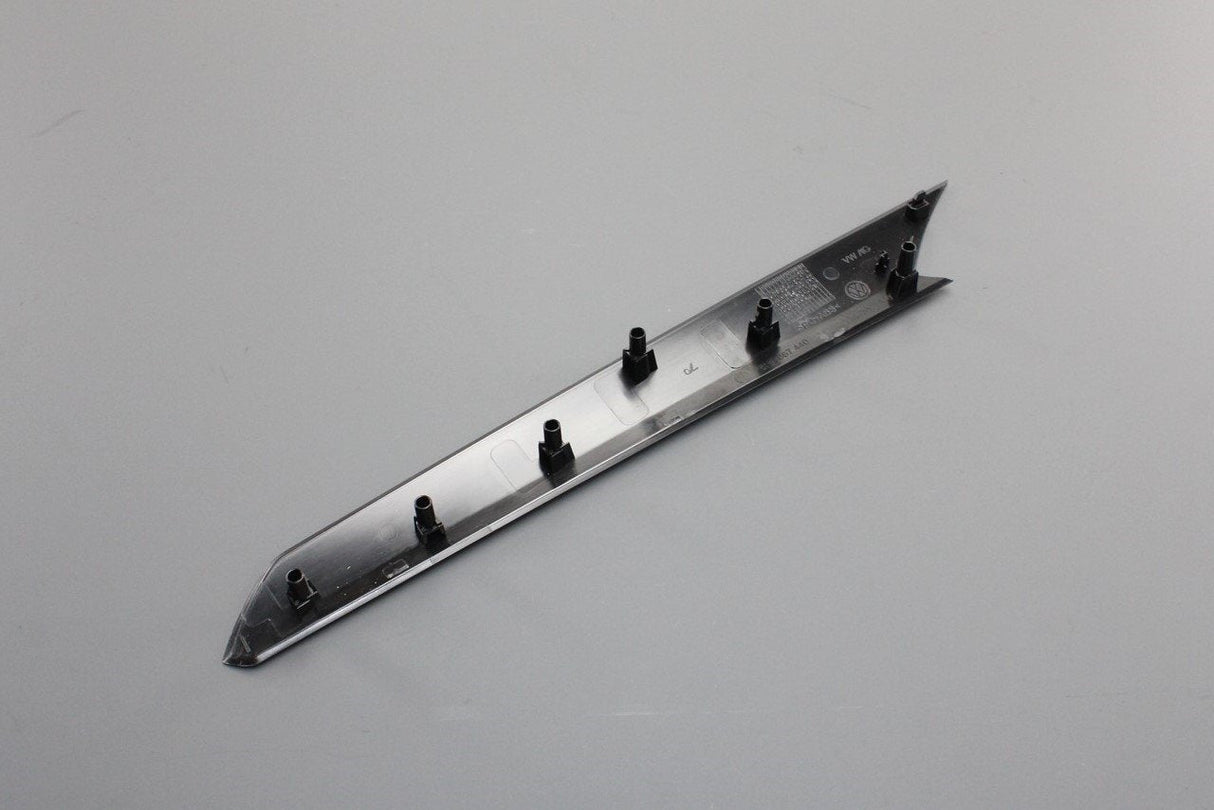VW Tiguan 16-on RHD interior door trim panel (front right) 5NA867440 NV1