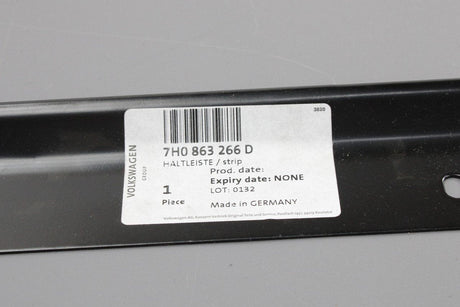 VW Transporter T5 T6 Front lower retaining strip for bulkhead 7H0863266D