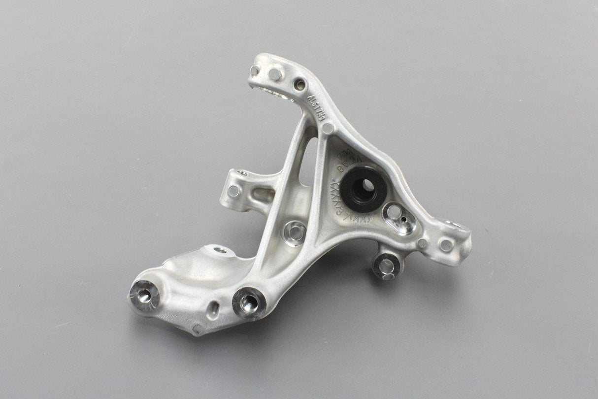 VW Passat B8 Skoda Superb rear wheel bearing housing (left) 3Q0505433G