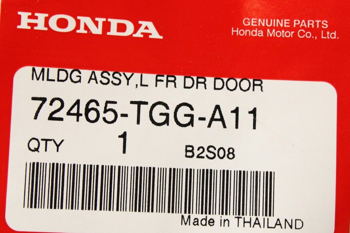 Honda front left door moulding trim 72465-TGG-A11