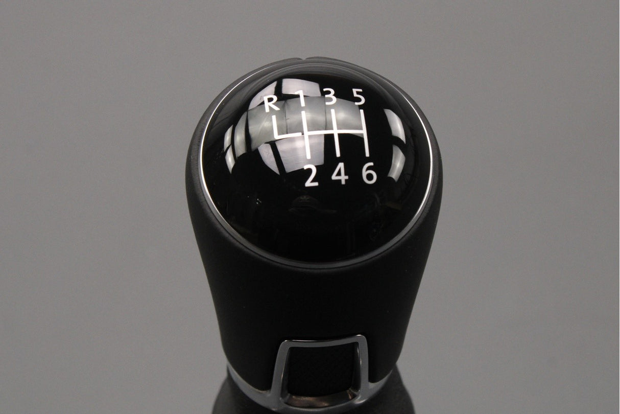 VW Golf MK6 Scirocco 2009-14 gear stick knob with gaiter 5K0711113R IRF