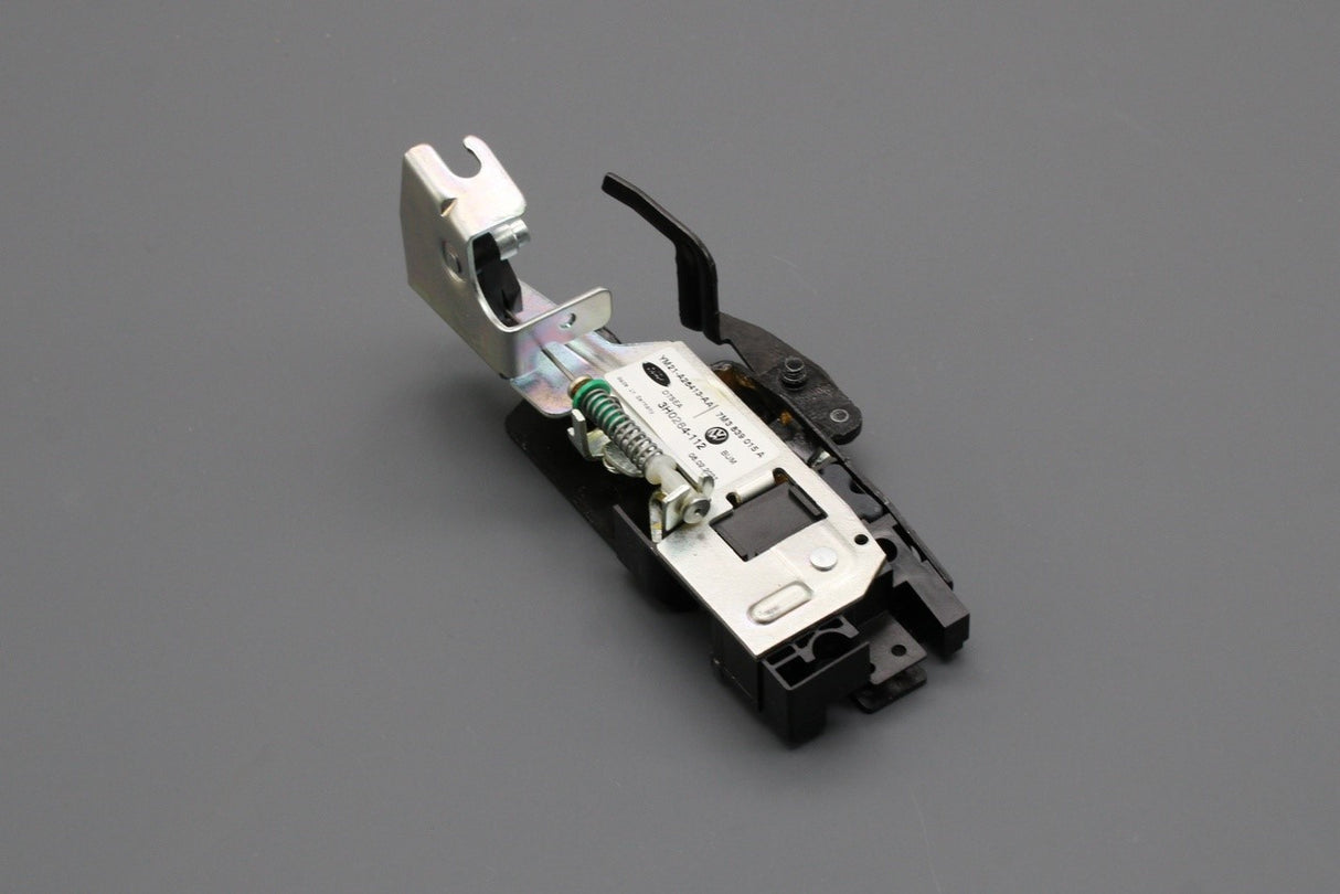 VW Sharan SEAT Alhambra 2001-2010 rear door lock (left) 7M3839015A