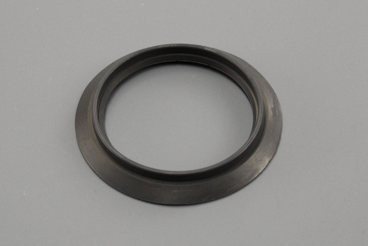 VW Audi 2.9 3.0 V6 4.0 V8 engine oil filler cap seal 06M103727A