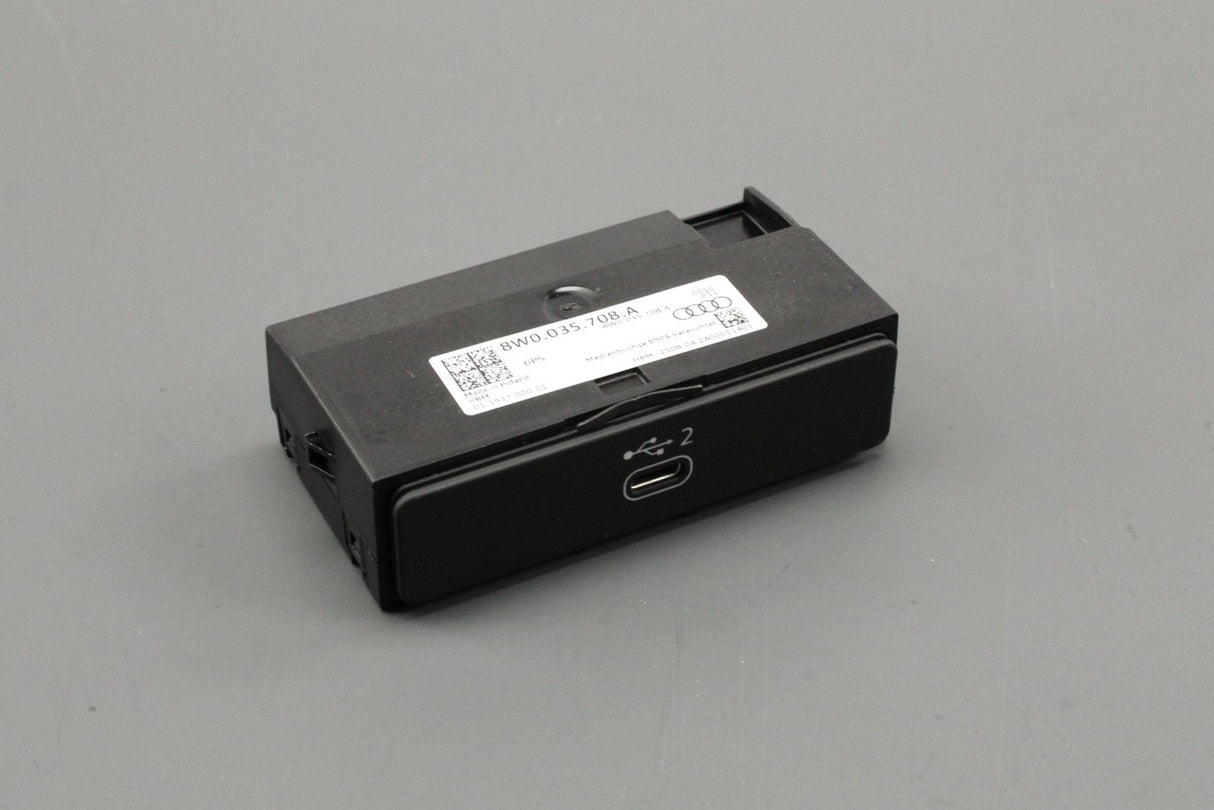 Audi A4 S4 RS4 A5 S5 RS5 Q5 external audio connection unit 8W0035708A