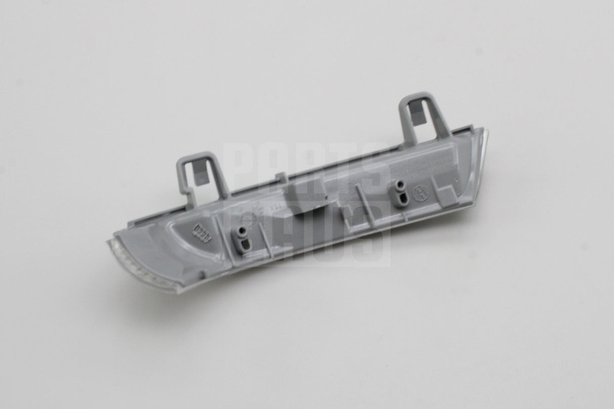 VW Golf Passat Skoda SEAT 03-14 wing mirror indicator (left) 1K0949101