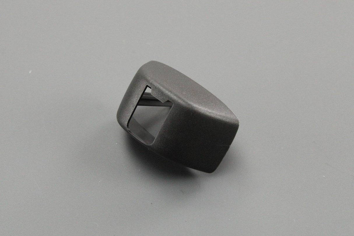 Audi A6 A7 A8 SEAT Leon sun visor retainer cap (black) 4G0857563 4PK